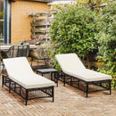 Set 2 Lettini Prendisole con Cuscini Imbottiti e Tavolino in Rattan PE   Marrone e Beige