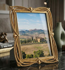 Cornice Line 27x1,7x32 cm in Resina e Vetro Oro      