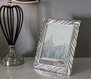 Cornice Carvy 21,3x1,5x26,3 cm in Resina e Vetro Argento      