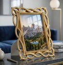 Cornice Wave 23x1,8x27,9 cm in Resina e Vetro Oro      