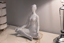Decorazione Donnina Yoga Silver 20,5x15,5x23 cm in Resina Bianco      