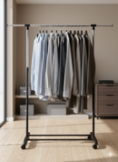 Stender Porta Abiti Estensibile in Acciaio con Ruote 125x170x42 cm Fadi Nero e Acciaio