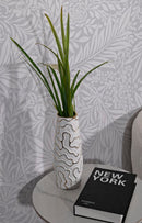 Vaso Lia Ø12x29,5 cm in Ceramica Bianco e Oro      