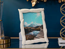 Cornice Snake 19,8x2x24,8 cm in Resina e Vetro Crema      