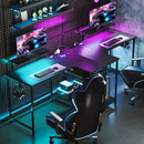 Scrivania da Gaming Angolare con LED Prese Elettriche Supporto per Monitor e Scaffale Nero      