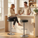 Set 2 Sgabelli da Bar Moderni Ø38,5x62-84 cm Regolabili in Pelle PU Spugna e Metallo Nero      