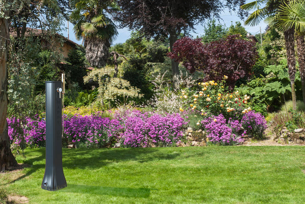 sconto Doccia Solare da Giardino 23L Miscelatore e Doccetta Mobile Arkema Happy Go Dove grey